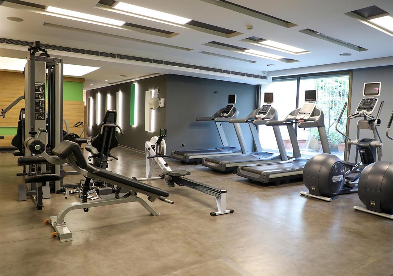 Saifi Suites Hotel Beirut Bagian luar foto