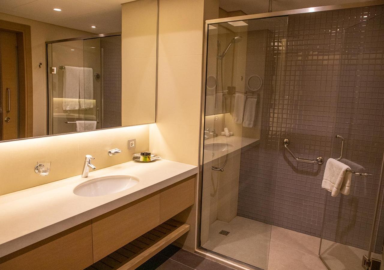 Saifi Suites Hotel Beirut Bagian luar foto