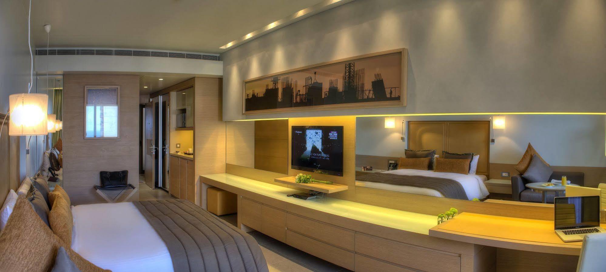 Saifi Suites Hotel Beirut Bagian luar foto