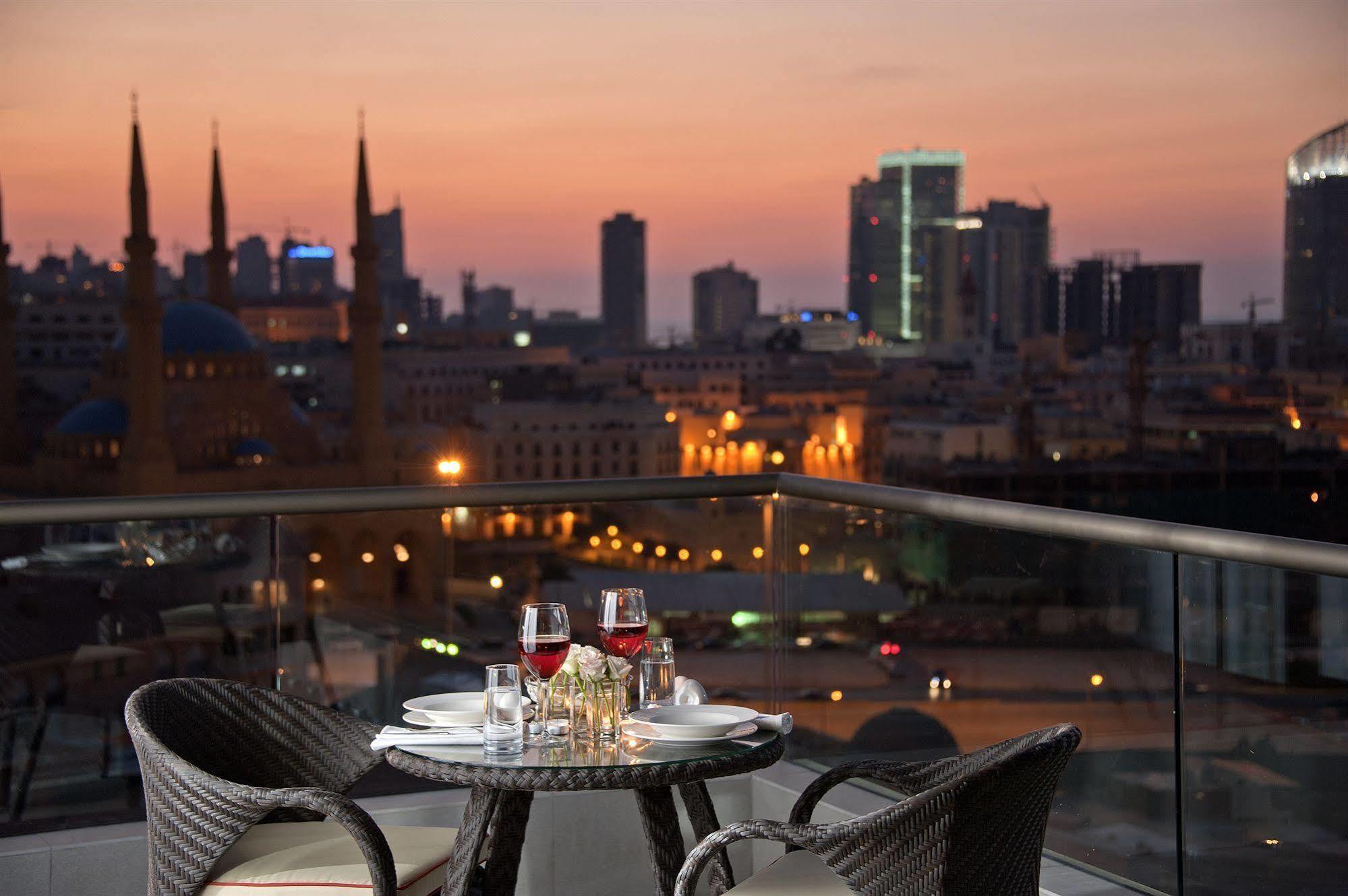 Saifi Suites Hotel Beirut Bagian luar foto